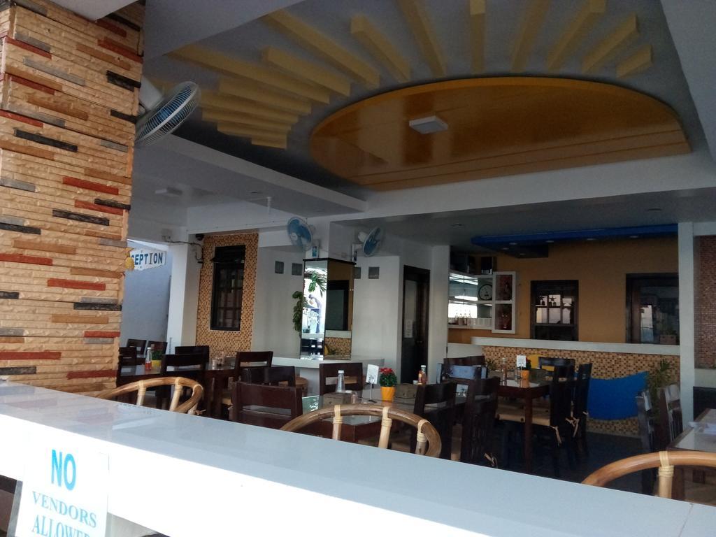 Seashore Beach Resort Puerto Galera Buitenkant foto