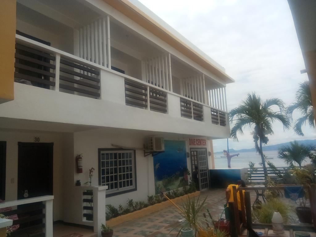 Seashore Beach Resort Puerto Galera Buitenkant foto