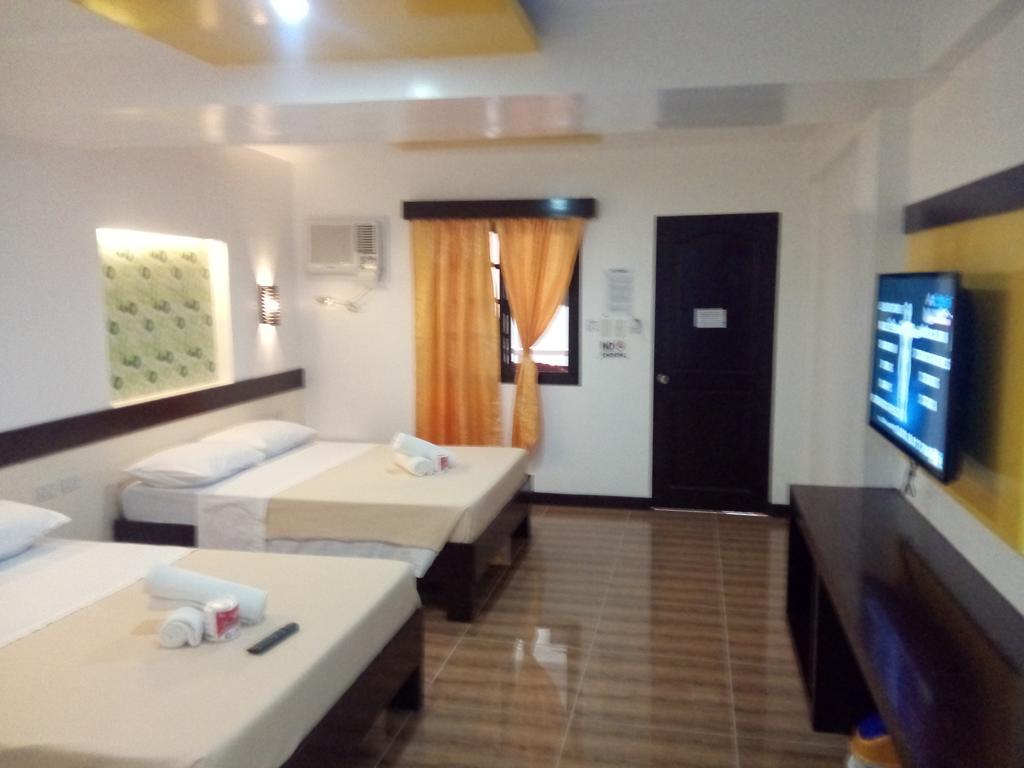 Seashore Beach Resort Puerto Galera Buitenkant foto