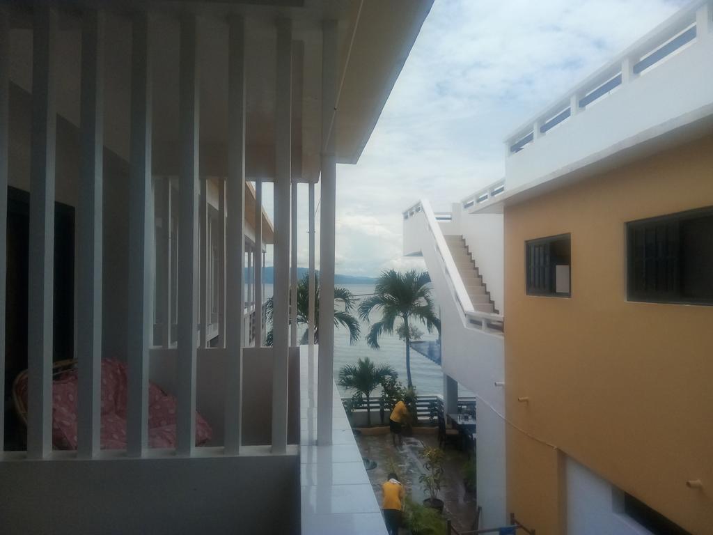 Seashore Beach Resort Puerto Galera Buitenkant foto