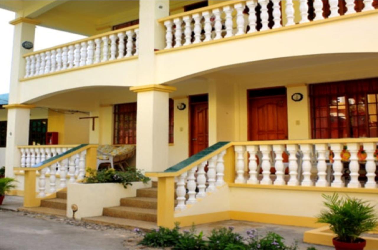 Seashore Beach Resort Puerto Galera Buitenkant foto